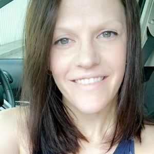 Meet your Posher, Connie